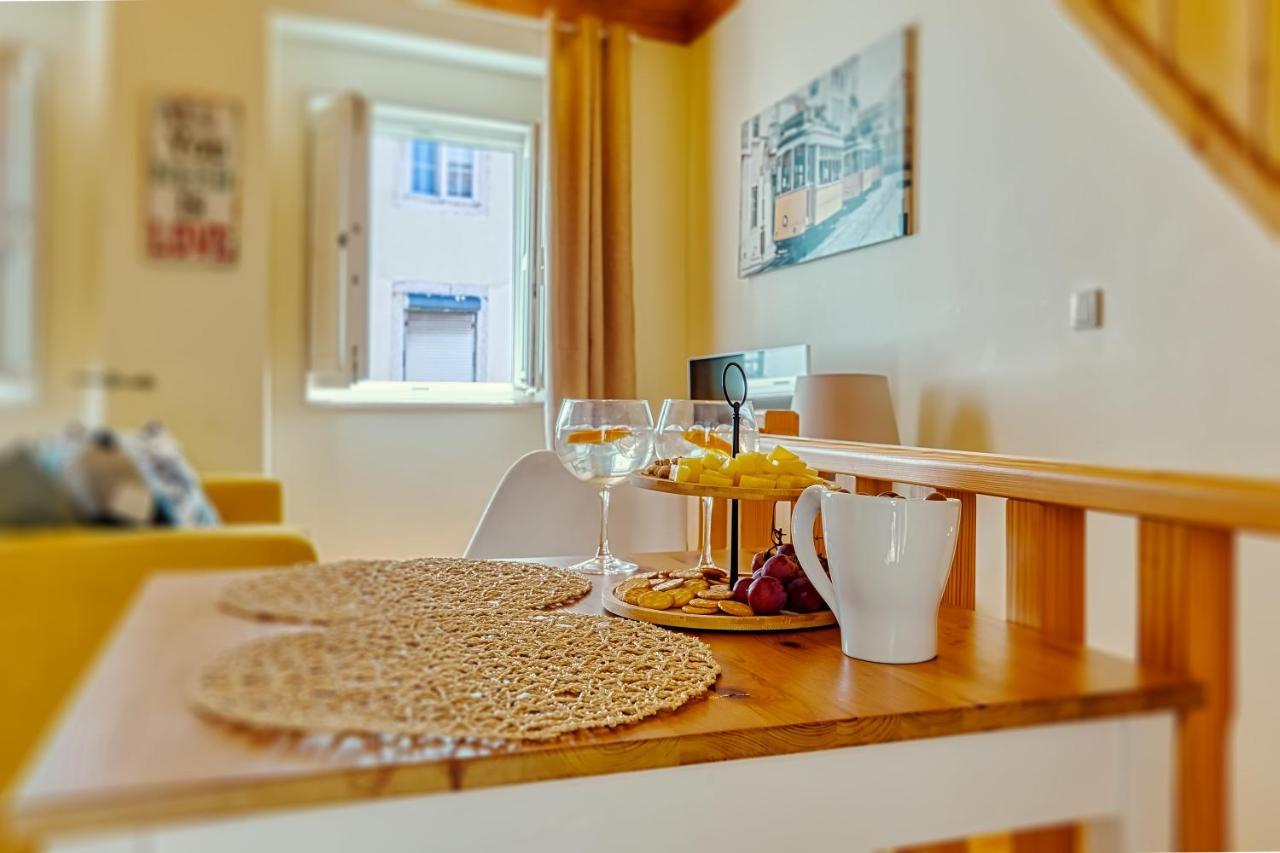 Inloveapartments - Amazing Duplex At Alfama Lissabon Buitenkant foto